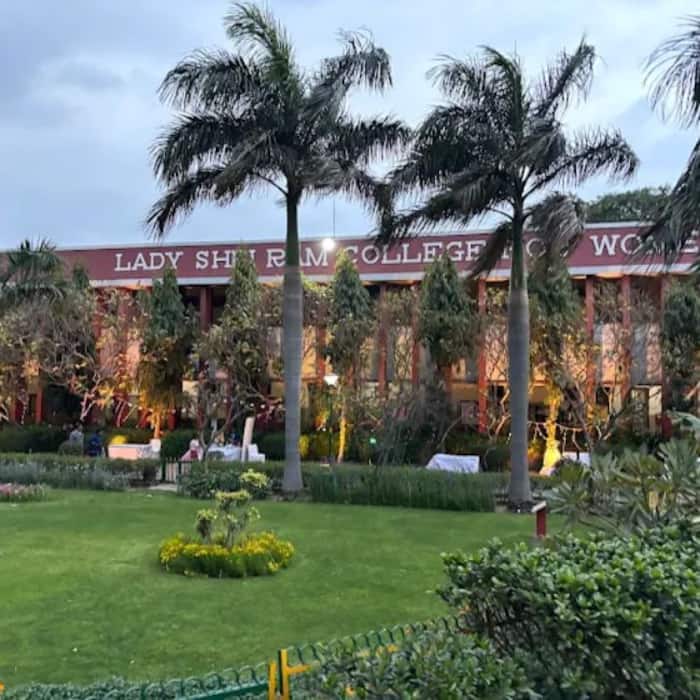 Rank 17  Lady Shri Ram College For Women