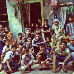 Ranveer Singh Shares Throwback Pictures From The Sets of Gully Boy