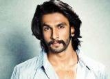Top notch Bollywood actors who are not origins of God fathers of the industry; sailed alone for success!