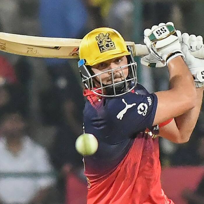 RCB vs CSK match in IPL 2026 witnessed at least one six hit by 14 different batter