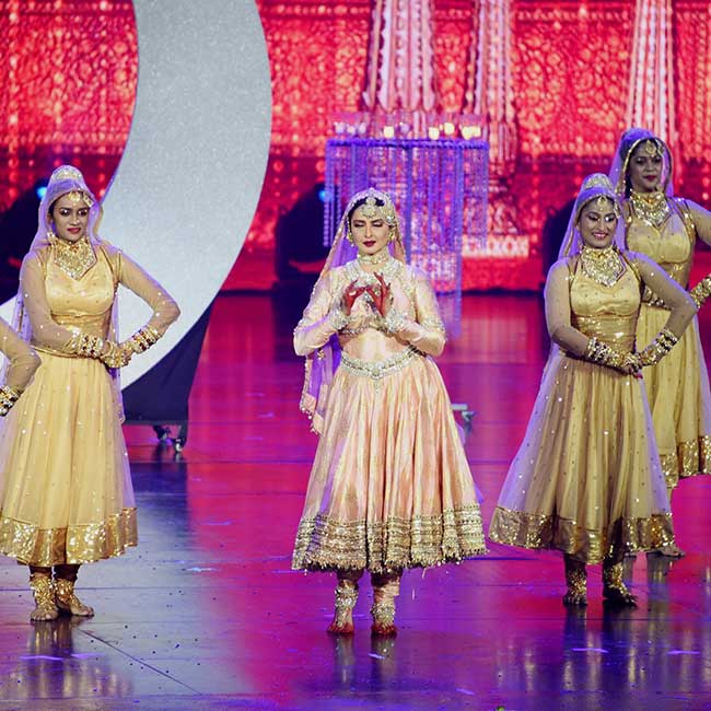 Kc Rekha Rekha Leaves Fans Speechless With Her Enchanting Performance