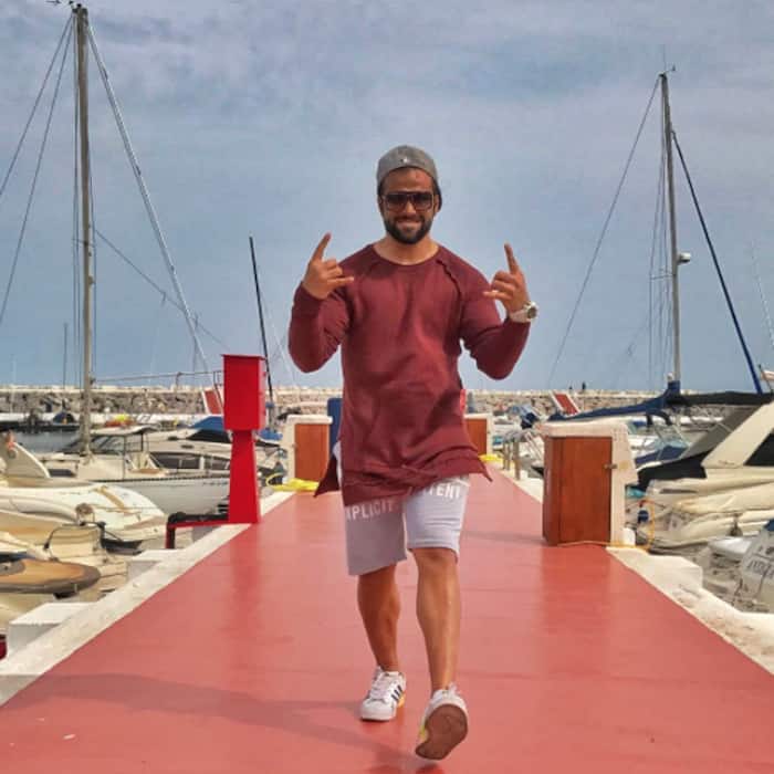 7 pics from Rithvik Dhanjani’s Instagram proving that he is a style ...
