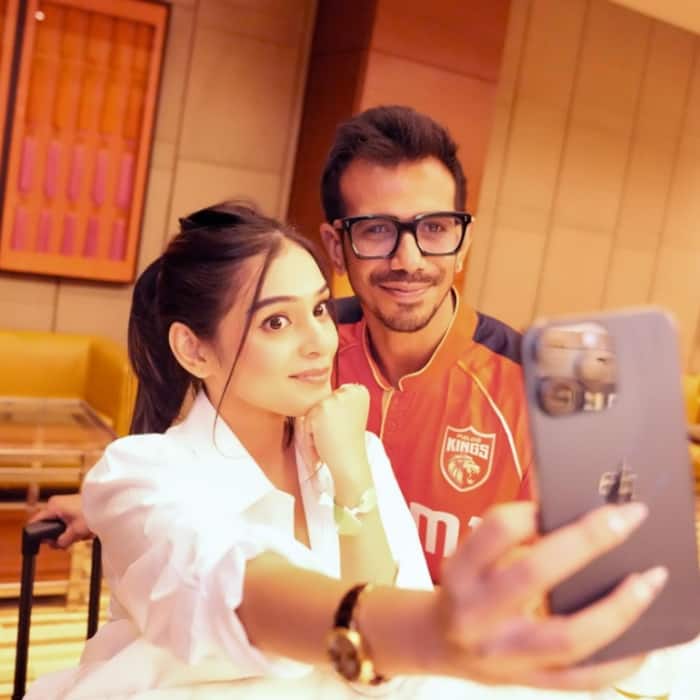 RJ Mahvash shared several pictures including a selfie with Chahal