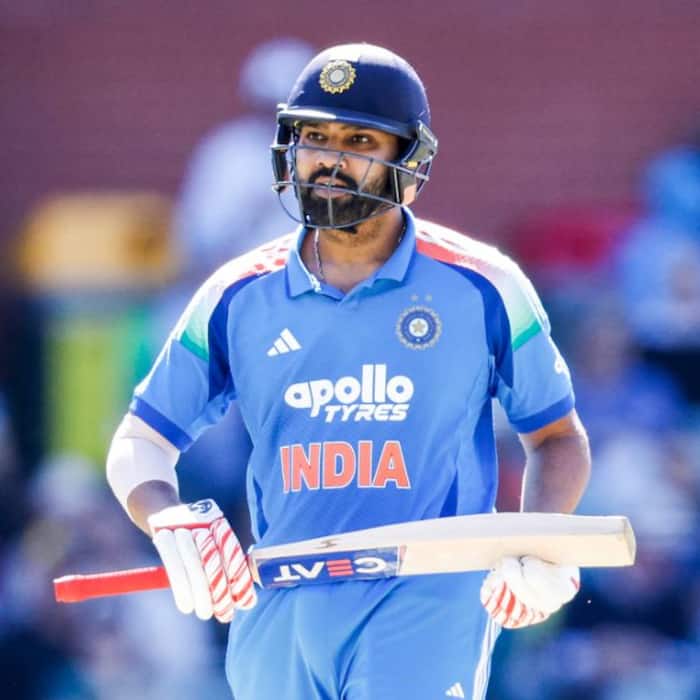 Rohit Sharma smashed 2 sixes in his 73 in 2nd ODI vs Australia