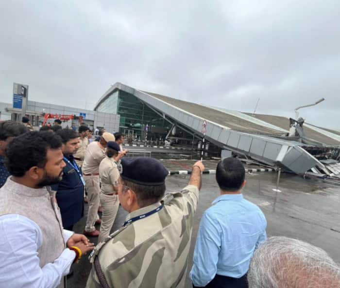 Roof collapse at Delhi airport