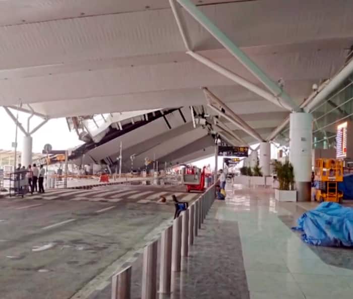 Roof collapse at Delhi airport