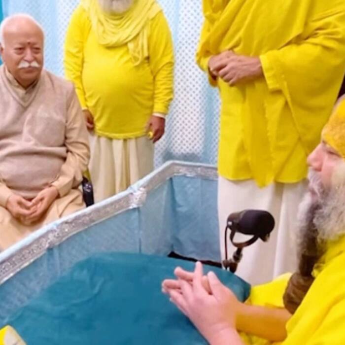 RSS chief Mohan Bhagwat visits Premanand Ji Maharaj in Vrindavan 
