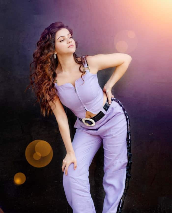 Rubina Dilaik Flaunts Her Hourglass Figure in a Crop Top And Pants