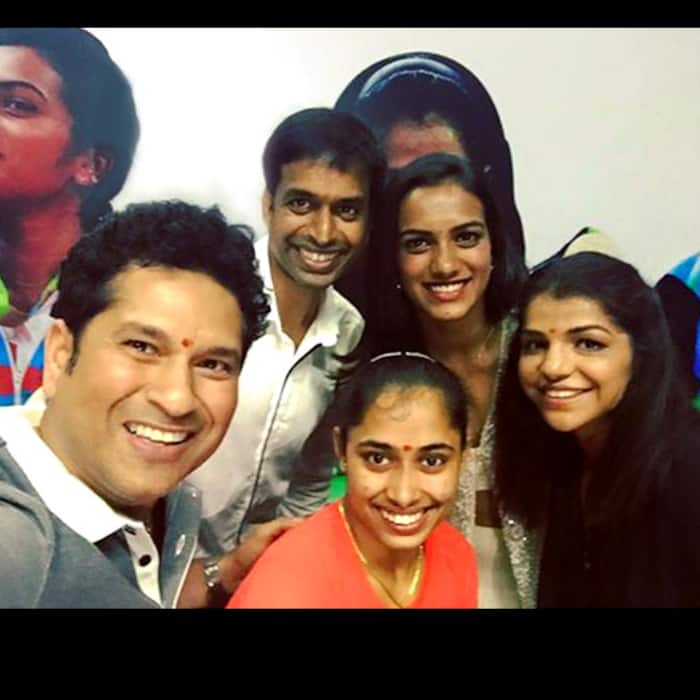 Sachin Tendulkar clicks a selfie with Olympics stars
