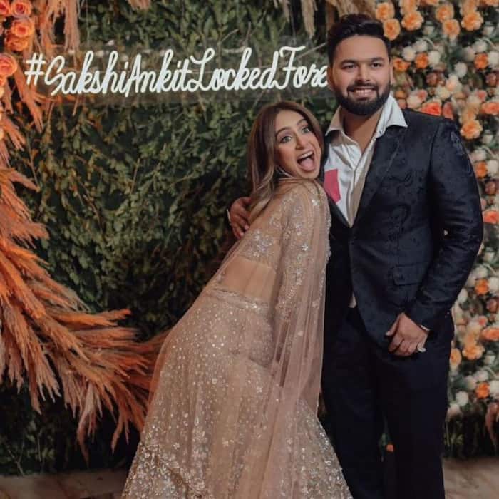 Sakshi Pant is the elder sister of Indian cricketer Rishabh Pant