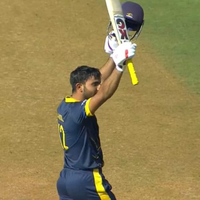 Salil Arora kept attacking fiercely at the DY Patil Academy in Pune