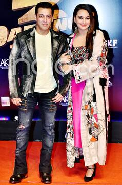 Dabangg 3 Premiere Pics: Salman Khan, Sonakshi Sinha, Tiger Shroff, Disha Patani, Urvashi Rautela And Others Attend Special Screening