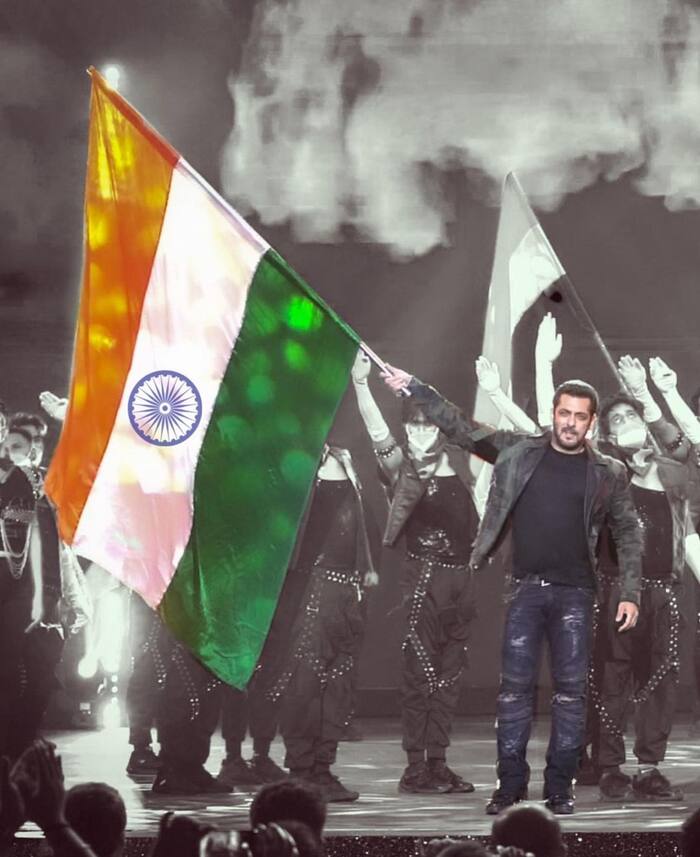Salman Khan poses with the National Flag