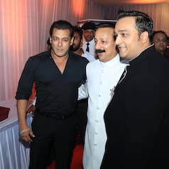 Baba Siddique Iftar Party: Salman Khan, Katrina Kaif, Anil Kapoor, Iulia Vantur, Hina Khan, Mouni Roy & Others Add Glitz and Glam to the Event