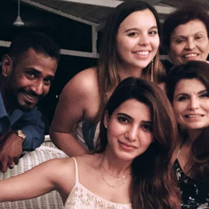 Samantha Ruth Prabhu with her family at the wedding venue