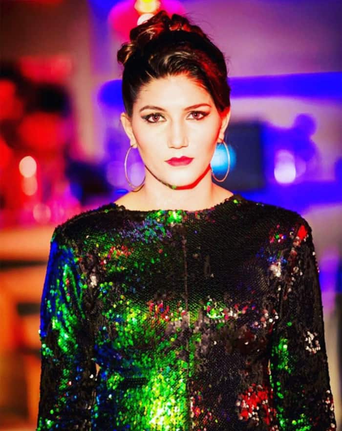Sapna Choudhary Sets The Temperature Soaring With Her Ultra Glamorous ...