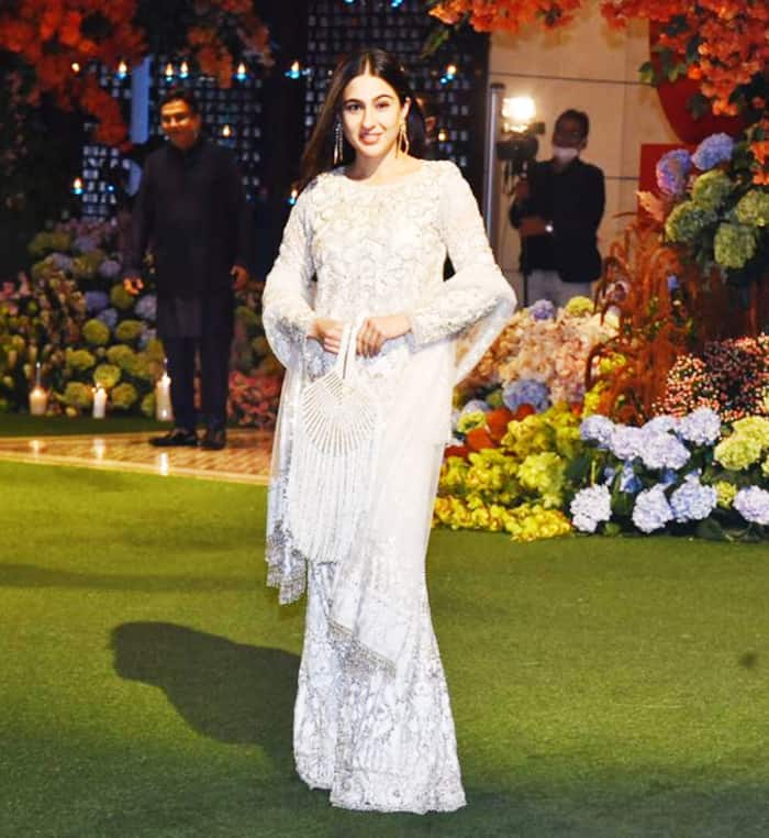 Sara Ali Khan at Radhika Merchant     Anant Ambani   s engagement