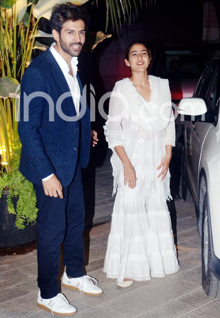 Sara and Kartik look good together