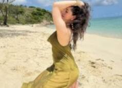 Sara Tendulkar enjoys vacation with star cricketer's daughter, they are partying in...