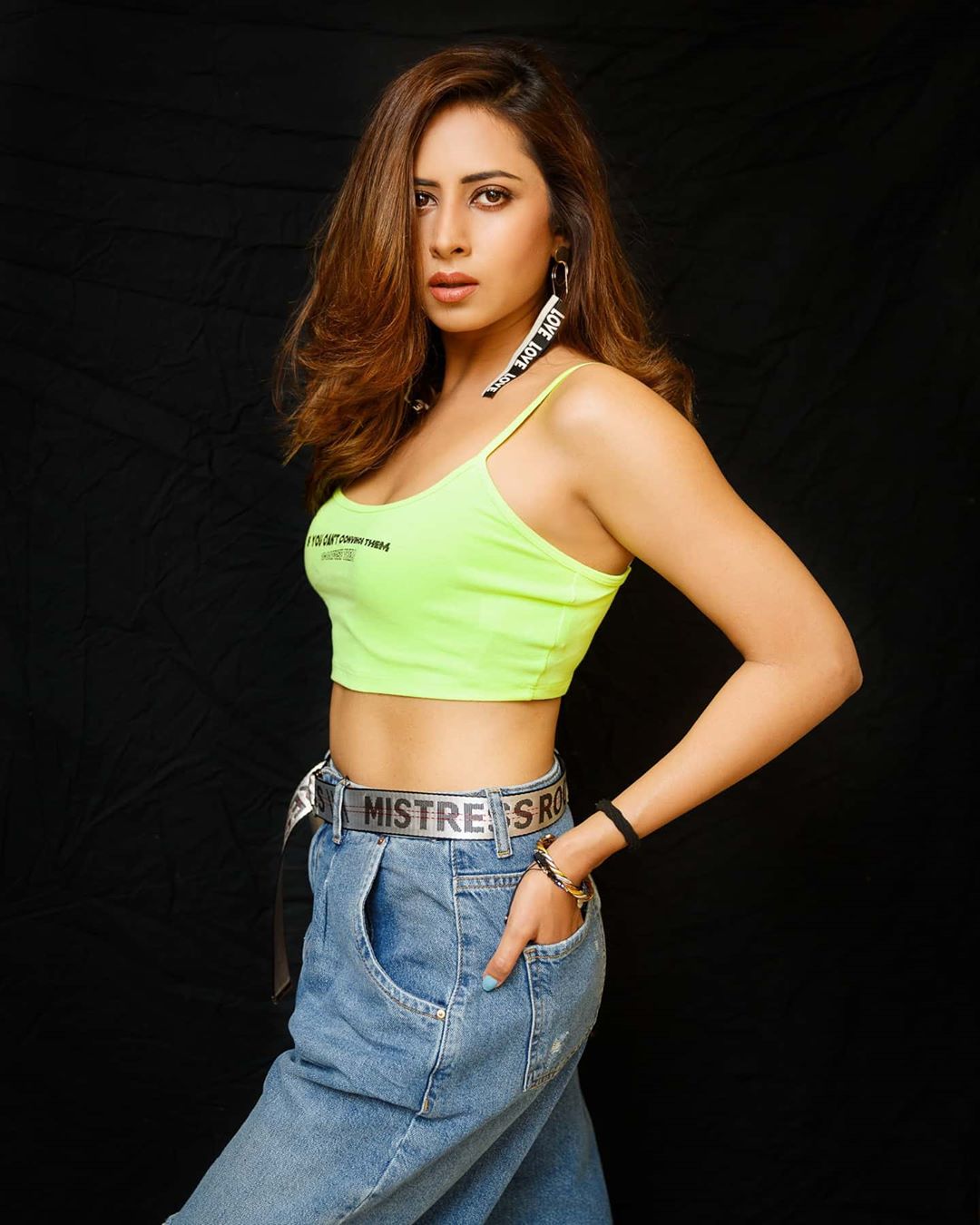 sargun mehta sexy look 