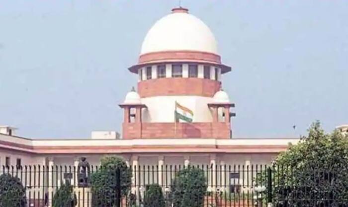 SC Issues Notice to Centre, NCW, AIMPLB Over Plea For Women to be Allowed to Pray Inside Mosques