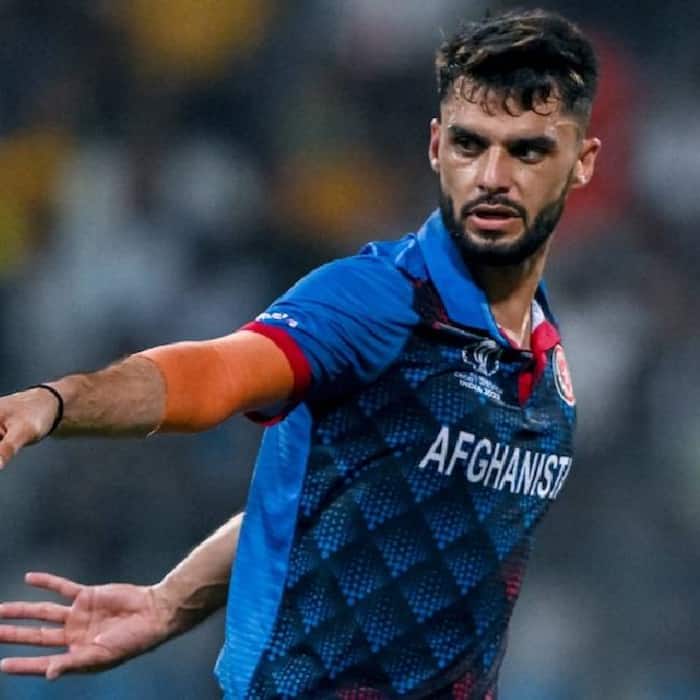 Seamers to reach at least 75 T20 wickets in a year