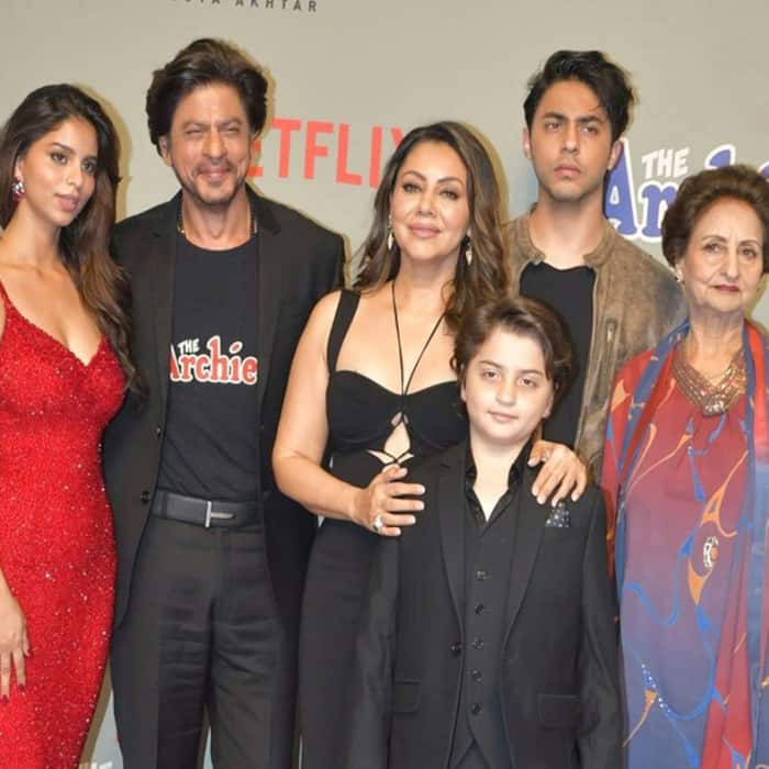Shah Rukh Khan and his family supported Suhana Khan for her debut movie
