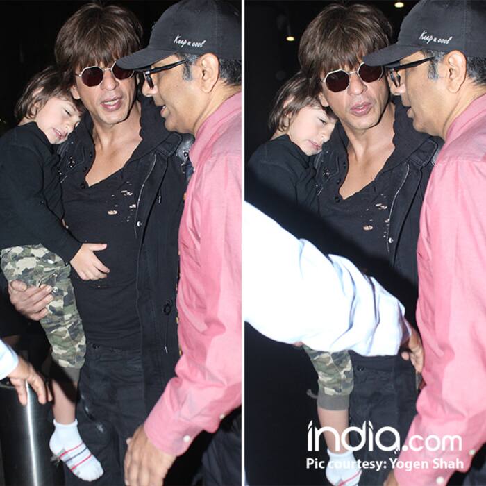 Shah Rukh Khan exiting Kalinga airport in Mumbai