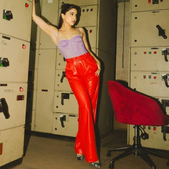 Sharvari Wagh exudes  Poo  Vobes from Kabhi Khushi Kabhi Gham 