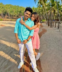 Shehnaaz Gill – Guru Randhawa’s Hot Looks, Steamy Romance And Kiss in Moon Rise Song Set Internet on Fire – PICS