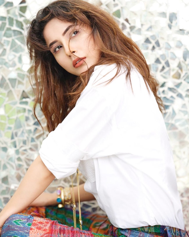 Shehnaaz Gill’s Photoshoot For Dabboo Ratnani Calendar is Too Hot To Handle Shehnaaz Gill’s Photoshoot For Dabboo Ratnani Calendar is Too Hot To Handle