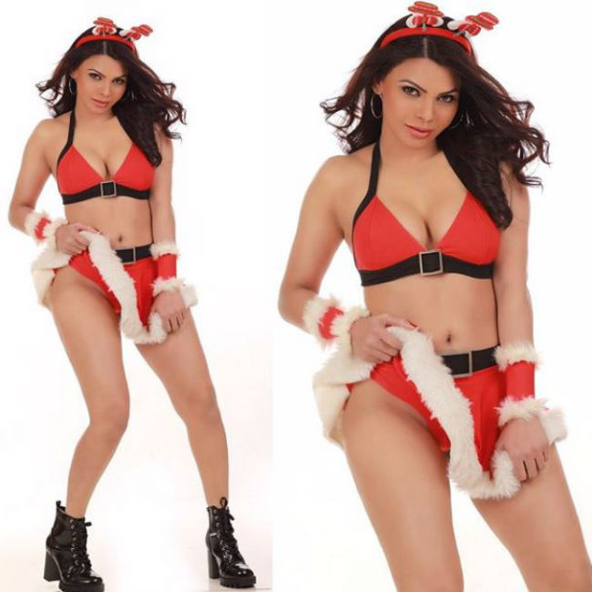 Sherlyn Chopra Looks Hot And Sexy