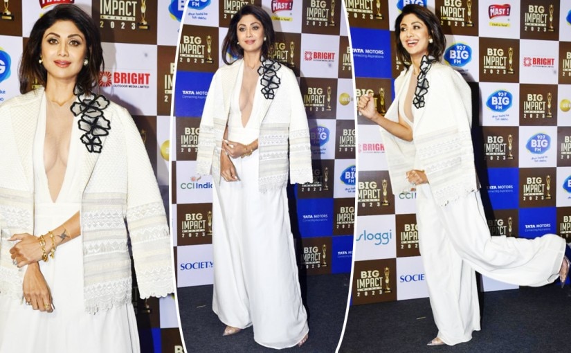Shilpa Shetty in SEXY White Pant Suit With Plunging Neckline Looks  Absolutely Remarkable at Awards Night- HOT PICS