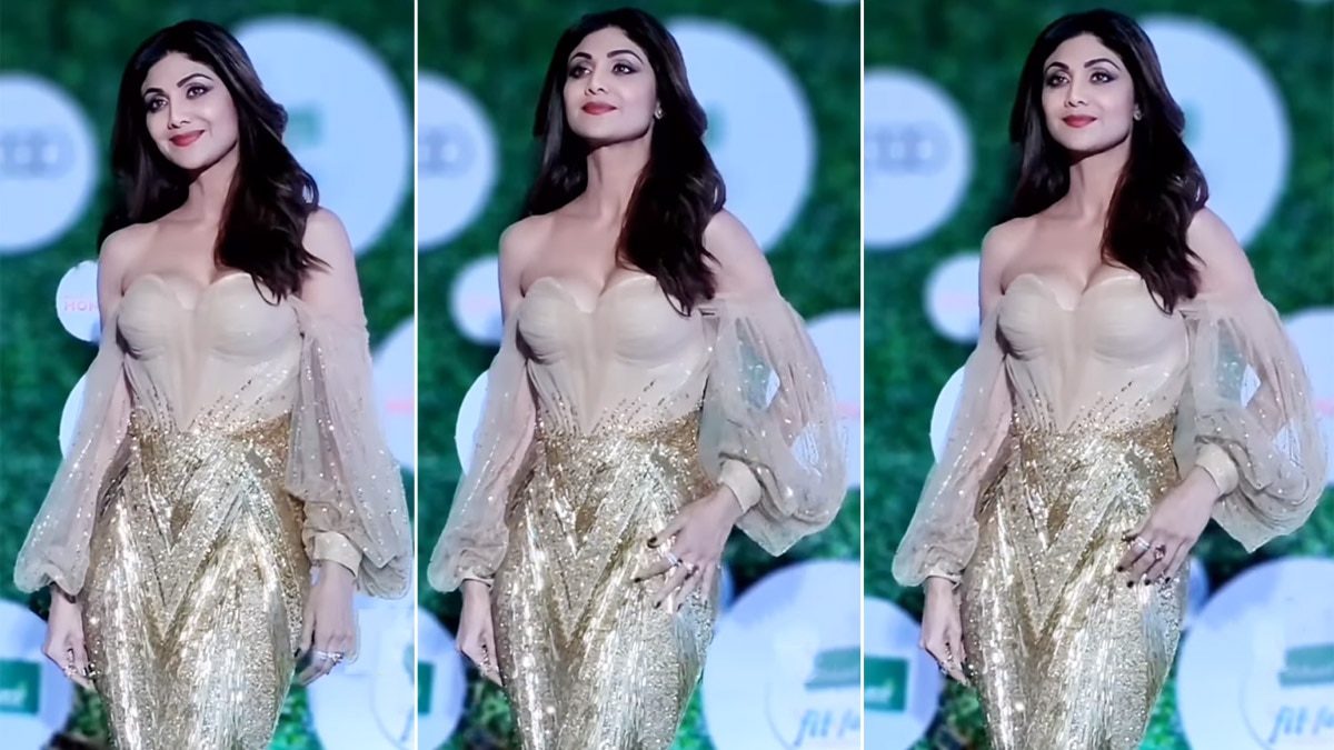 Shelpa Shetty Xx Videos - Super Se Upar! Shilpa Shetty Is An Epitome of Beauty In Golden Sequential  Gown