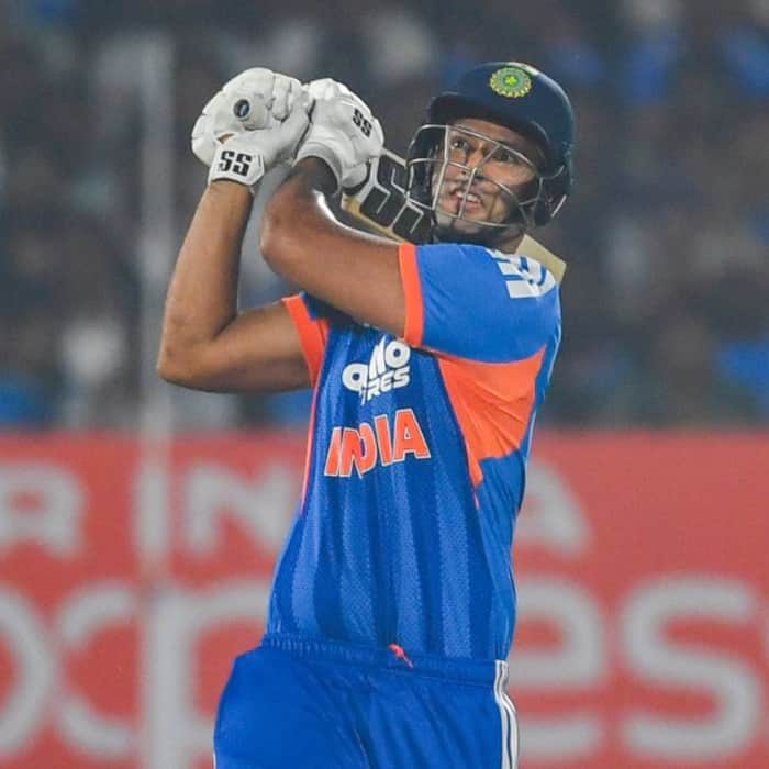 Shivam Dube top scored for India with 65 off 23 balls in 4th T20