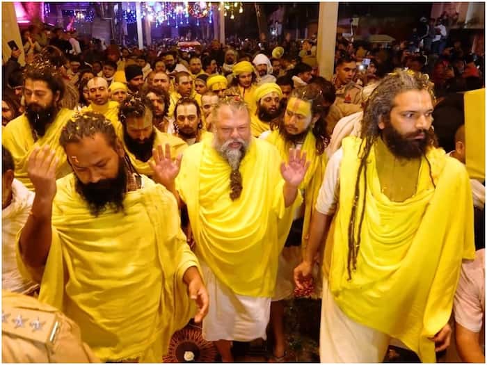 Shri Radha Keli Kunj Ashram Issues New Guidelines for Devotees Visiting Premanand Maharaj