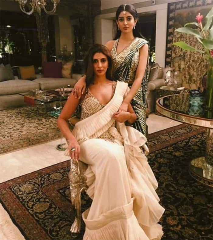 Shweta Bachchan Nanda-Navya Naveli Nanda