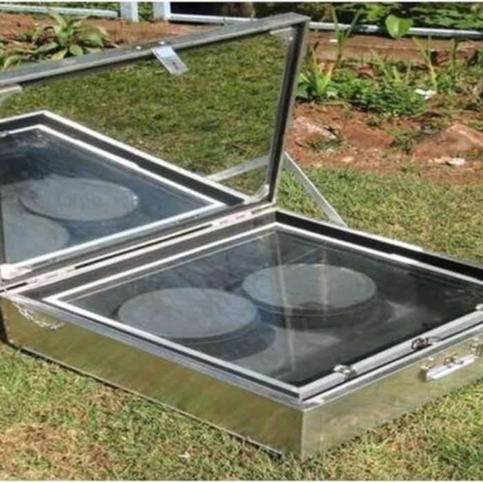 Solar cookers