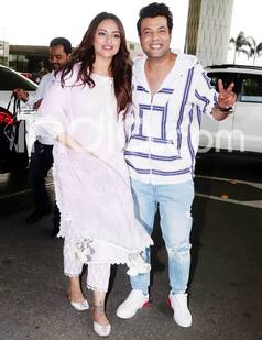 Khandaani Shafakhana Actors Sonakshi Sinha, Varun Sharma Bump Into Each Other at Airport, Here's What Happened After