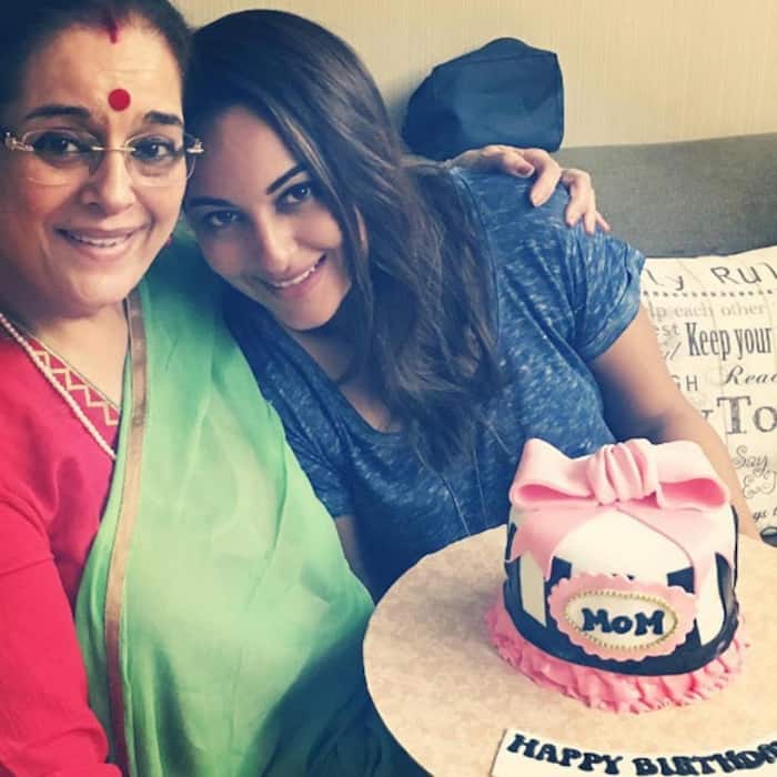 Sonakshi Sinha celebrates her mom’s birthday