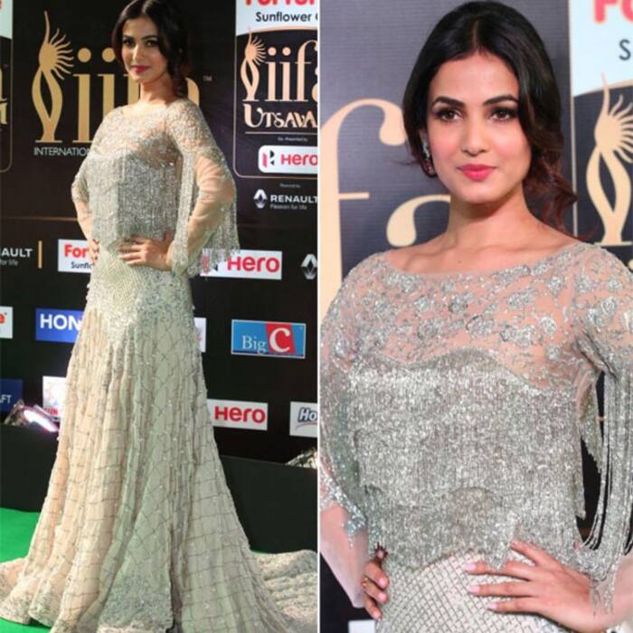 Sonal Chauhan in Shriya Som at green carpet of IIFA Utsavam  2017