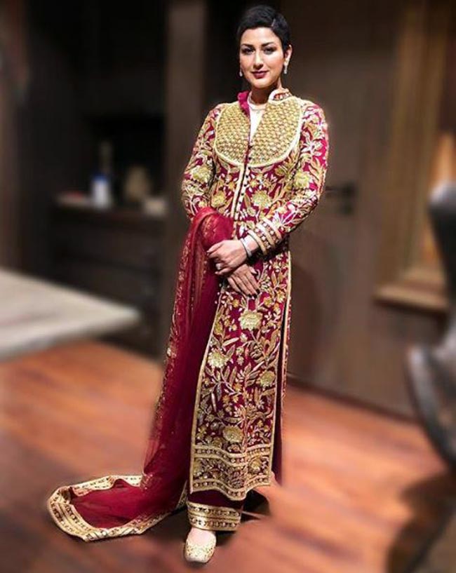 Saira Banu Spotted Dancing At Grandniece Sayyeshaa Saigal S