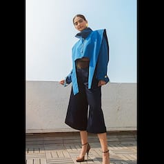 Sonam Kapoor continues to be the style icon during Padman promotions