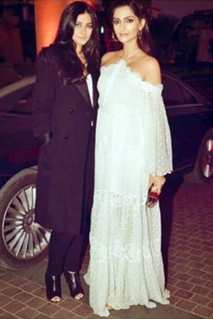 Sonam Kapoor shares a beautiful picture with her sister