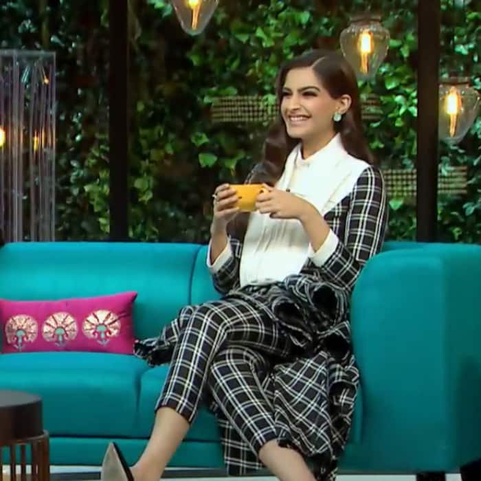 Kareena And Sonam Koffee With Karan Full Episode Koffee With Karan season 5: 6 revelations by Kareena Kapoor Khan and