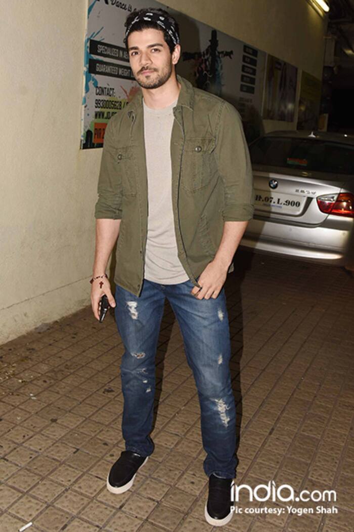 Sooraj Pancholi at Mubarakan special screening