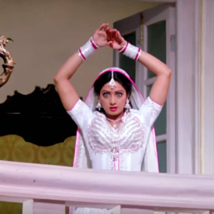 Sridevi in Main Teri Dushman song from Nagina movie
