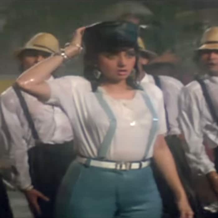 Sridevi in Na Jaane Kaha Se song from Chaalbaaz
