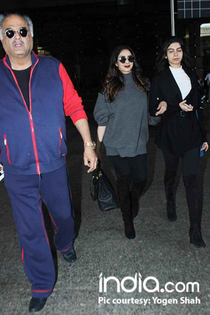 Sridevi with Khushi and Boney Kapoor and Mumbai airport