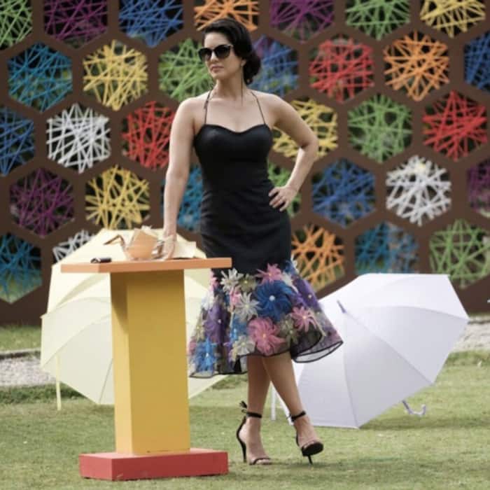 Sunny Leone looks super stylish in this picture